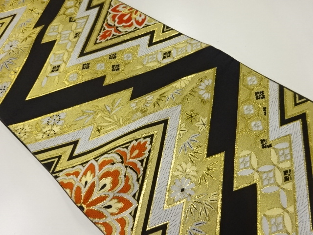 アンティーク　松皮菱に花・古典柄模様織出し袋帯（材料）